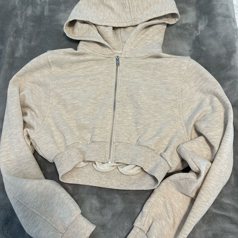 Alo yoga cropped zip up hoodie